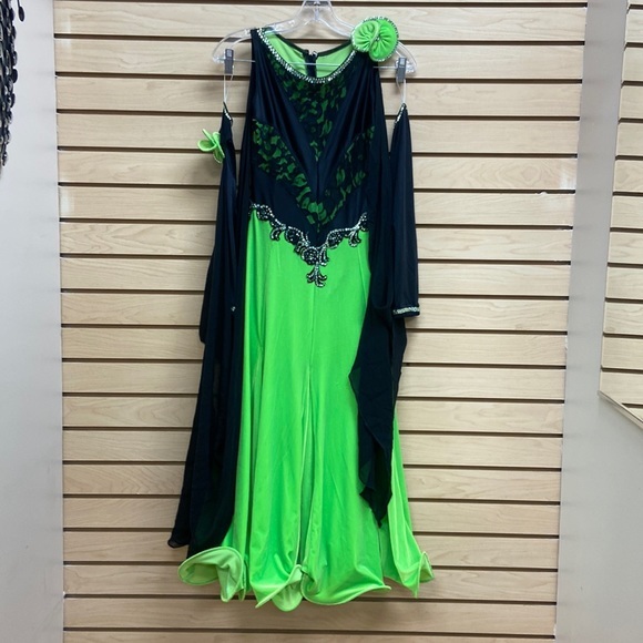 Gorgeous Ballroom Dance Dress Size Small 2-4 - Picture 1 of 11